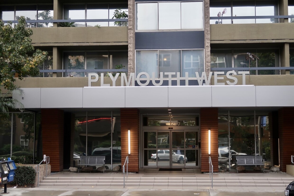 Primary Photo - Plymouth West Apartments (Senior 62+)