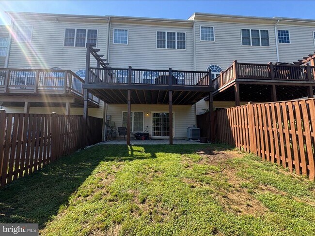 Building Photo - 3342 Wilton Crest Ct