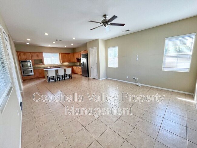 Foto del edificio - 43341 Parkway Esplanade W