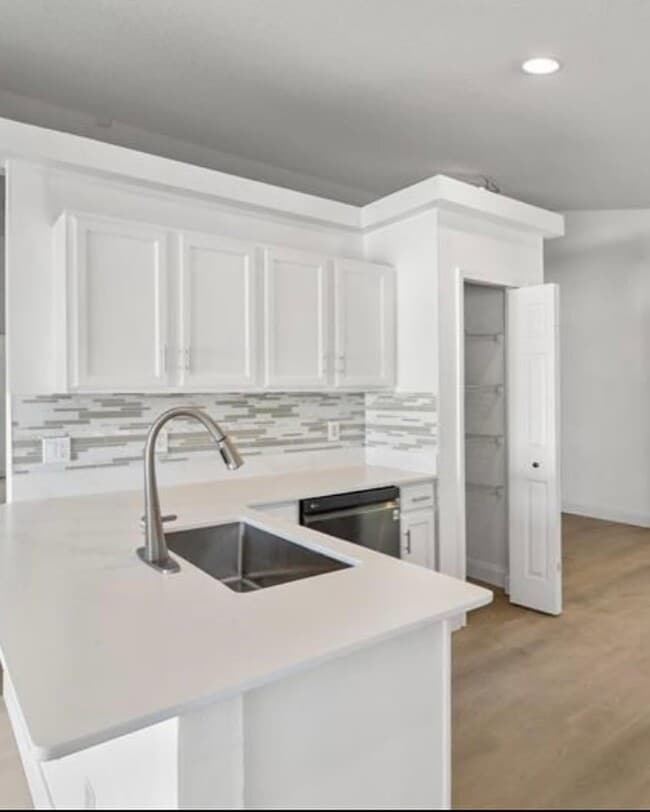 Foto del edificio - 3078 Mandolin Dr