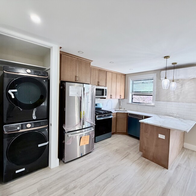 Building Photo - 2569 49th St