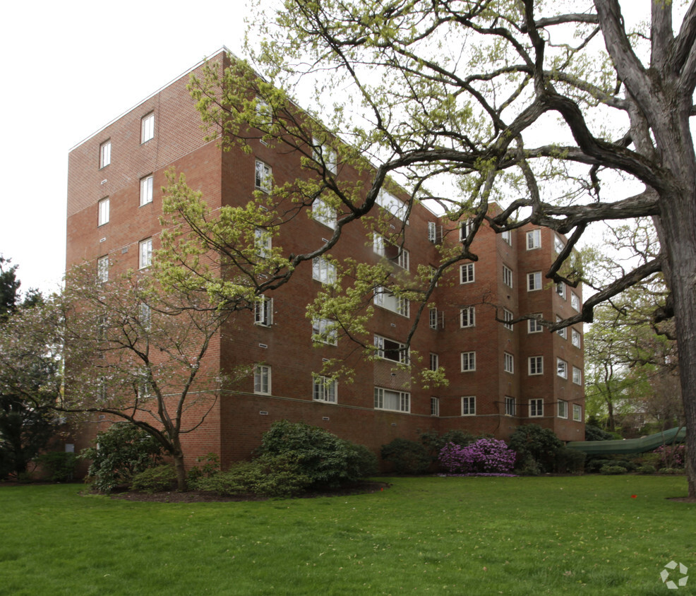 Foto principal - Beacon Hill Towers