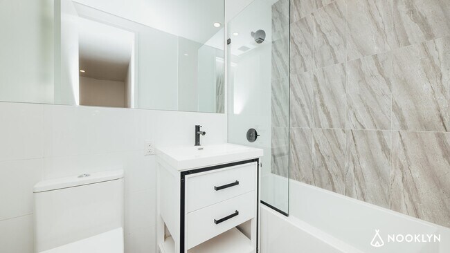 Foto del edificio - 282 E 32nd St