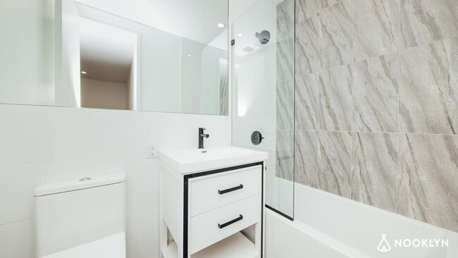 Building Photo - 282 E 32nd St