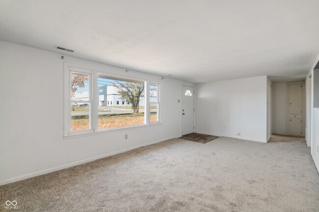 Foto del edificio - 4333 N County Road 1000 East