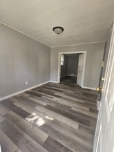 Building Photo - 5637 Hodiamont Ave