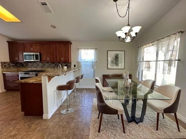 Building Photo - 22960 Sunrose St