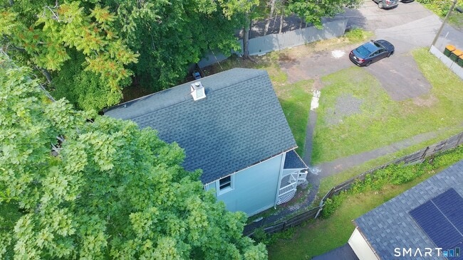 Building Photo - 28 Quinlan Ave