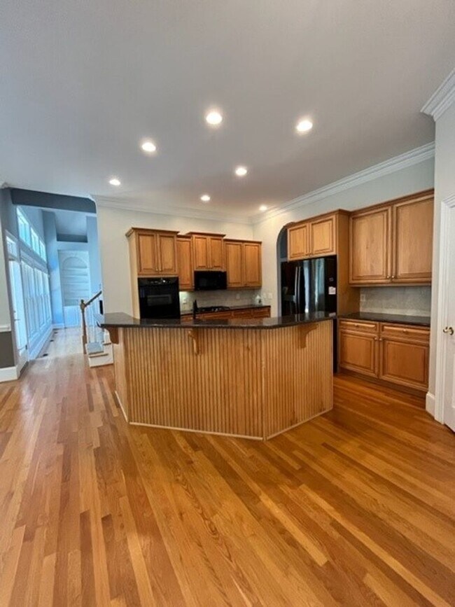 Foto del edificio - 4-bedroom, 3.5-bathroom Single Family Home