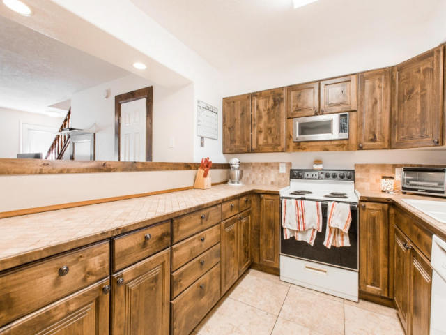 Building Photo - Colorview Townhome