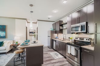 Building Photo - Ventana Northlake
