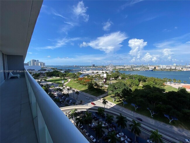 Foto del edificio - 50  Biscayne Blvd  1508 Miami Fl 33132