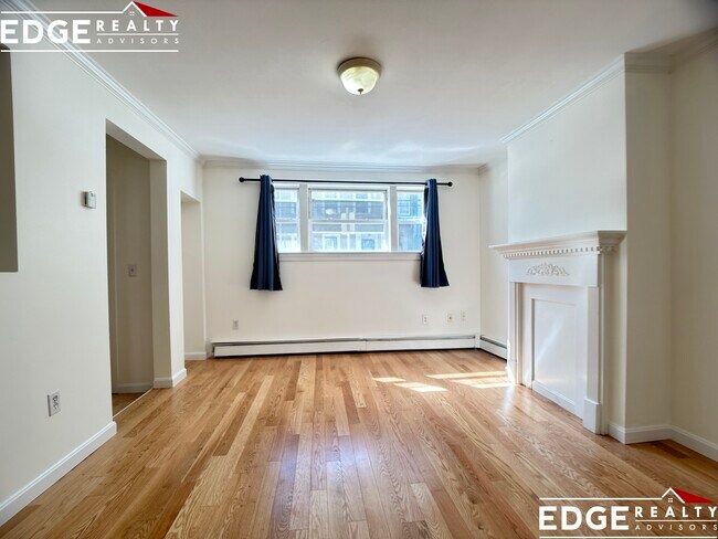 Foto del edificio - 244 Everett St