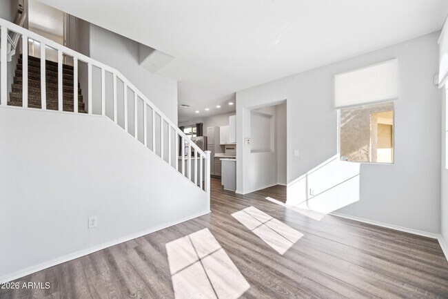 Foto del edificio - 1516 E Mobile Ln