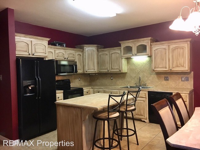 Building Photo - 3 br, 2 bath House - 40417 Cross Creek Ave.