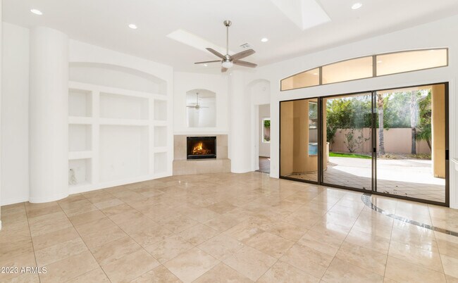 Building Photo - 11139 E Cannon Dr