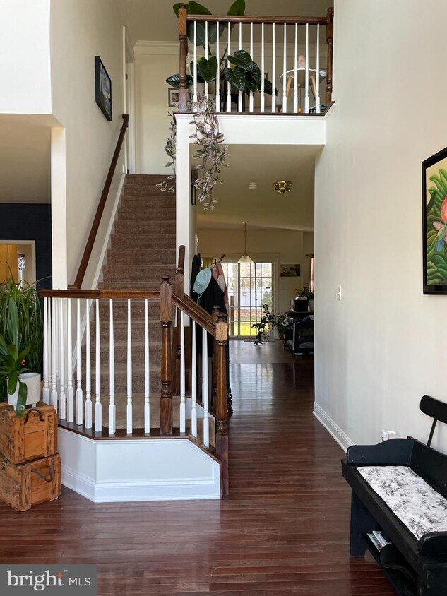 Foto principal - 8 Hemlock Ln