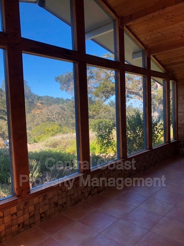 Foto del edificio - 17959 Berta Canyon Rd