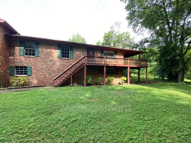 Building Photo - 4017 Sanders
