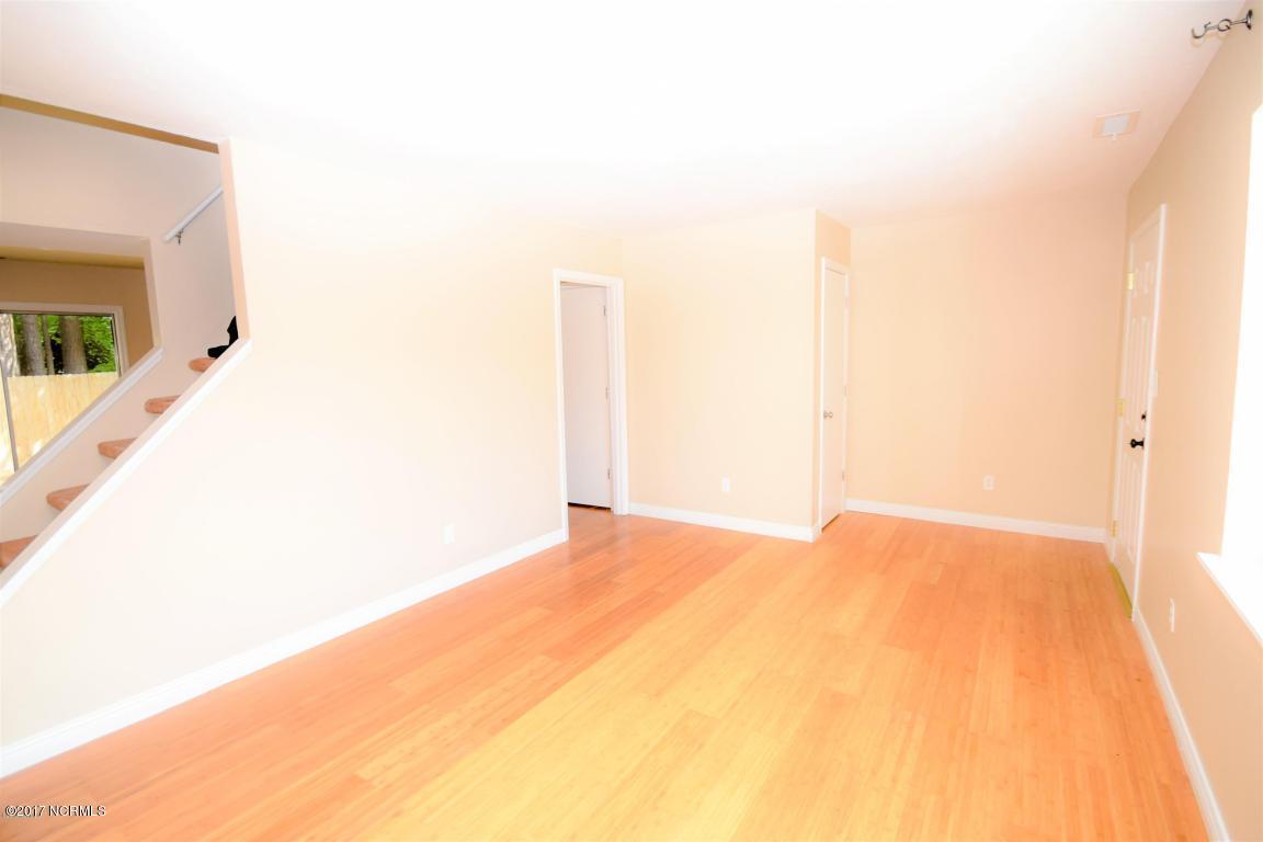 434 Myrtlewood Cir, Jacksonville, NC 28546 Townhome Rentals in