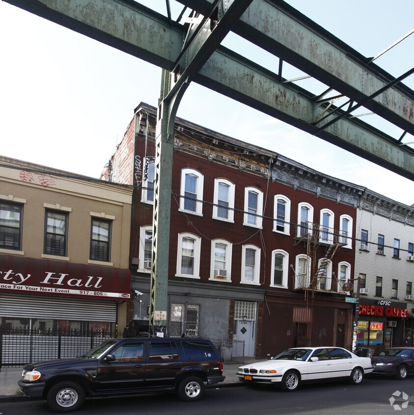 Primary Photo - 1156 Myrtle Ave