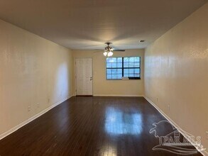 Building Photo - 4344 Langley Ave