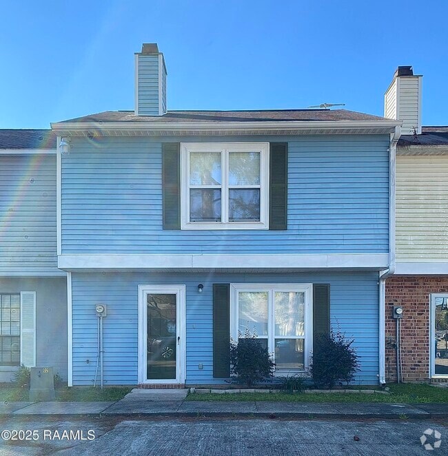 Building Photo - 108 W Whispering Pines Cir