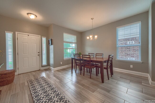 Building Photo - IMMACULATE HOME IN ALAMO RANCH AT 50% OFF THE 1ST MONTH'S RENT!!!