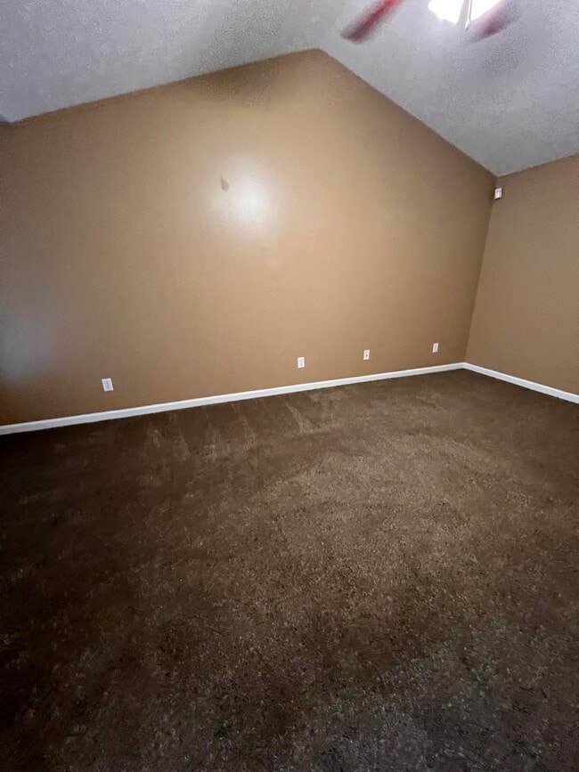 Foto del edificio - 3241 Wade St