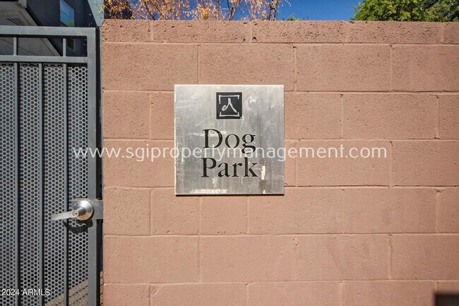 Foto del edificio - Downtown Phoenix condo for rent