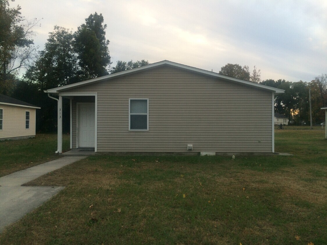 313 Paxton St, Elizabeth City, NC 27909 House Rental in Elizabeth