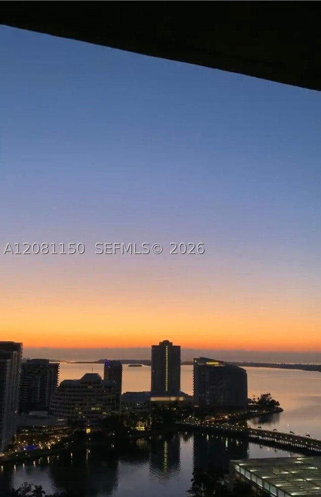 Building Photo - 500 Brickell Ave