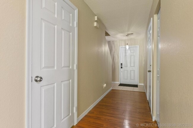 Building Photo - 2205 Marshfield Ct