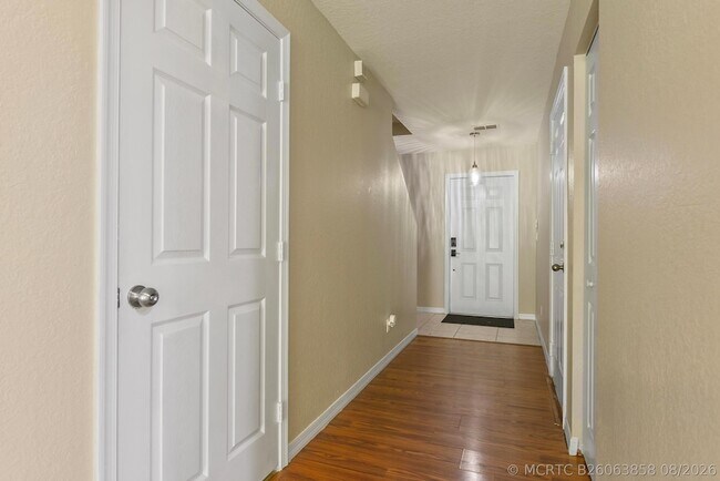 Foto del edificio - 2205 Marshfield Ct