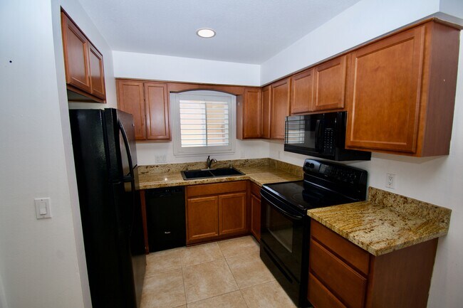 Building Photo - 9928 Continental Dr
