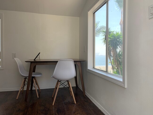 Foto del edificio - 1804 E Ocean Blvd