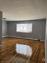 Building Photo - 117 W 3rd Ave
