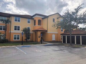 Building Photo - 5471 Vineland Rd