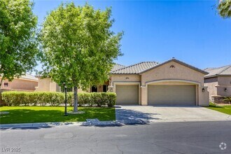 Building Photo - 5687 Golden Leaf Ave