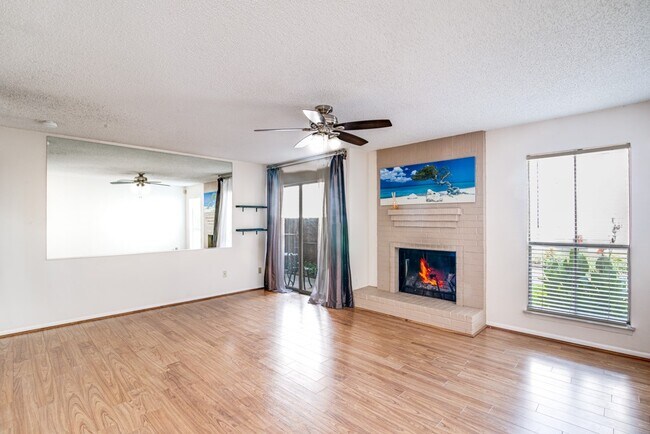 Foto del edificio - 3919 Fairmont Pkwy