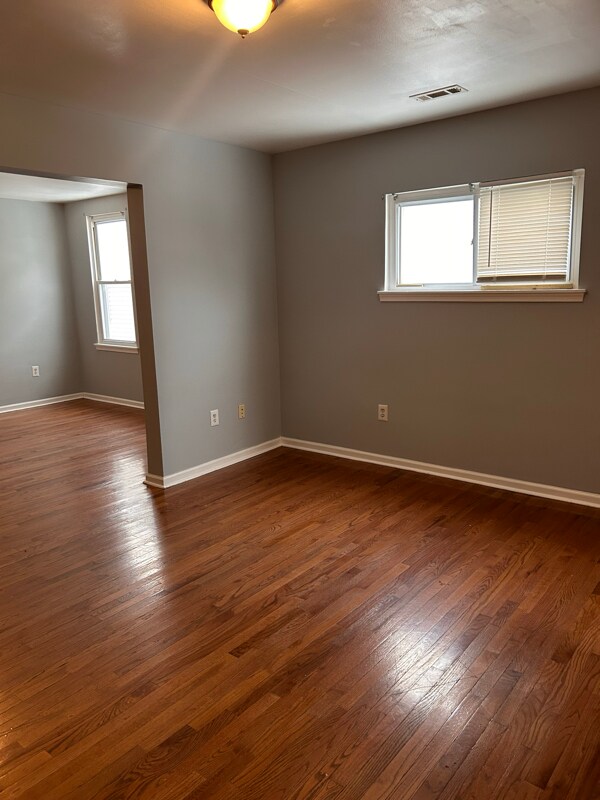 Foto del edificio - 4002 Oakford Ave