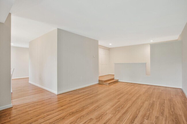 Foto del edificio - Coming Soon! 2 bedroom condo in Annapolis!