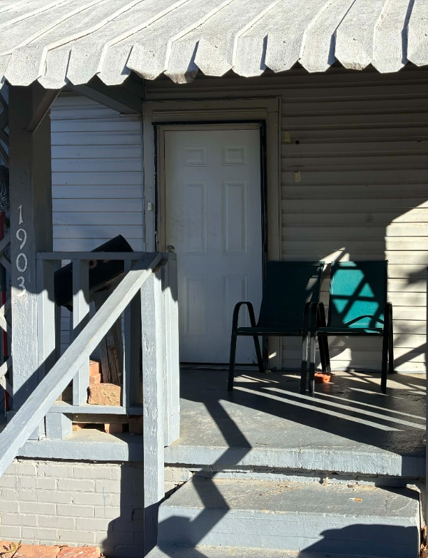 Building Photo - 1903-1905 S Booker St