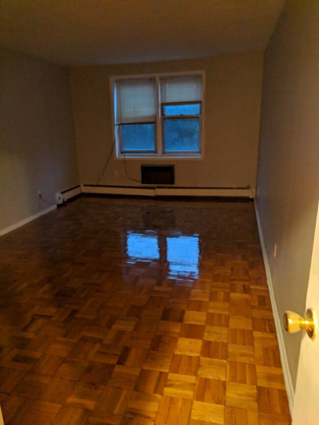 Foto del edificio - 510 Midland Ave
