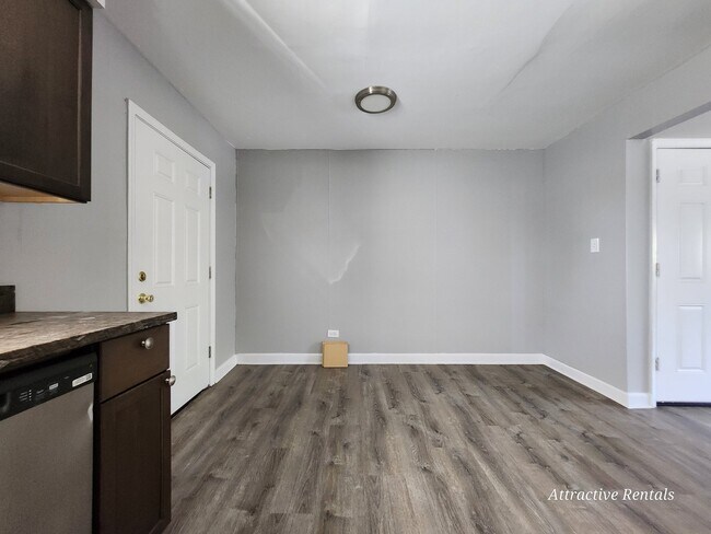 Foto del edificio - 392 W Hickory St