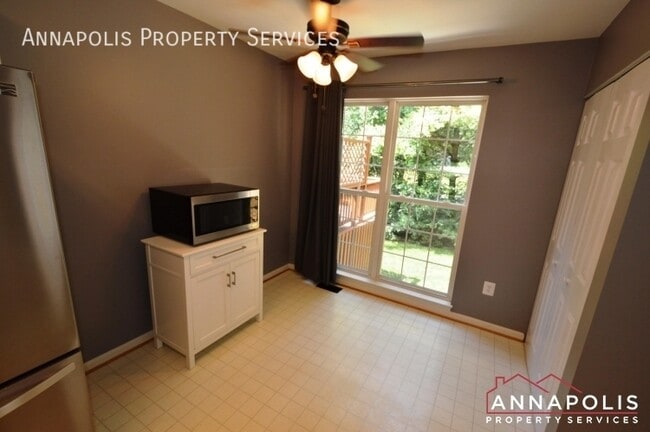 Building Photo - 2020 Puritan Terrace