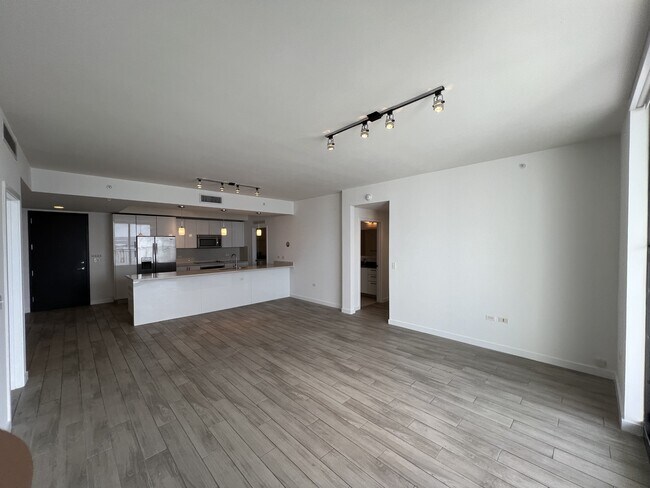 Foto del edificio - 999 SW 1st Ave