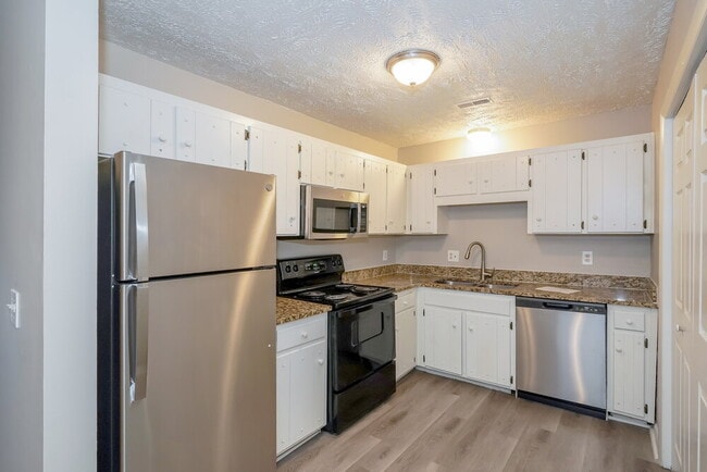 Foto del edificio - 833 Netherlands Dr