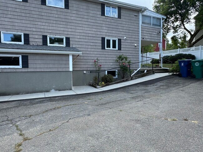 Building Photo - 280 Tremont St