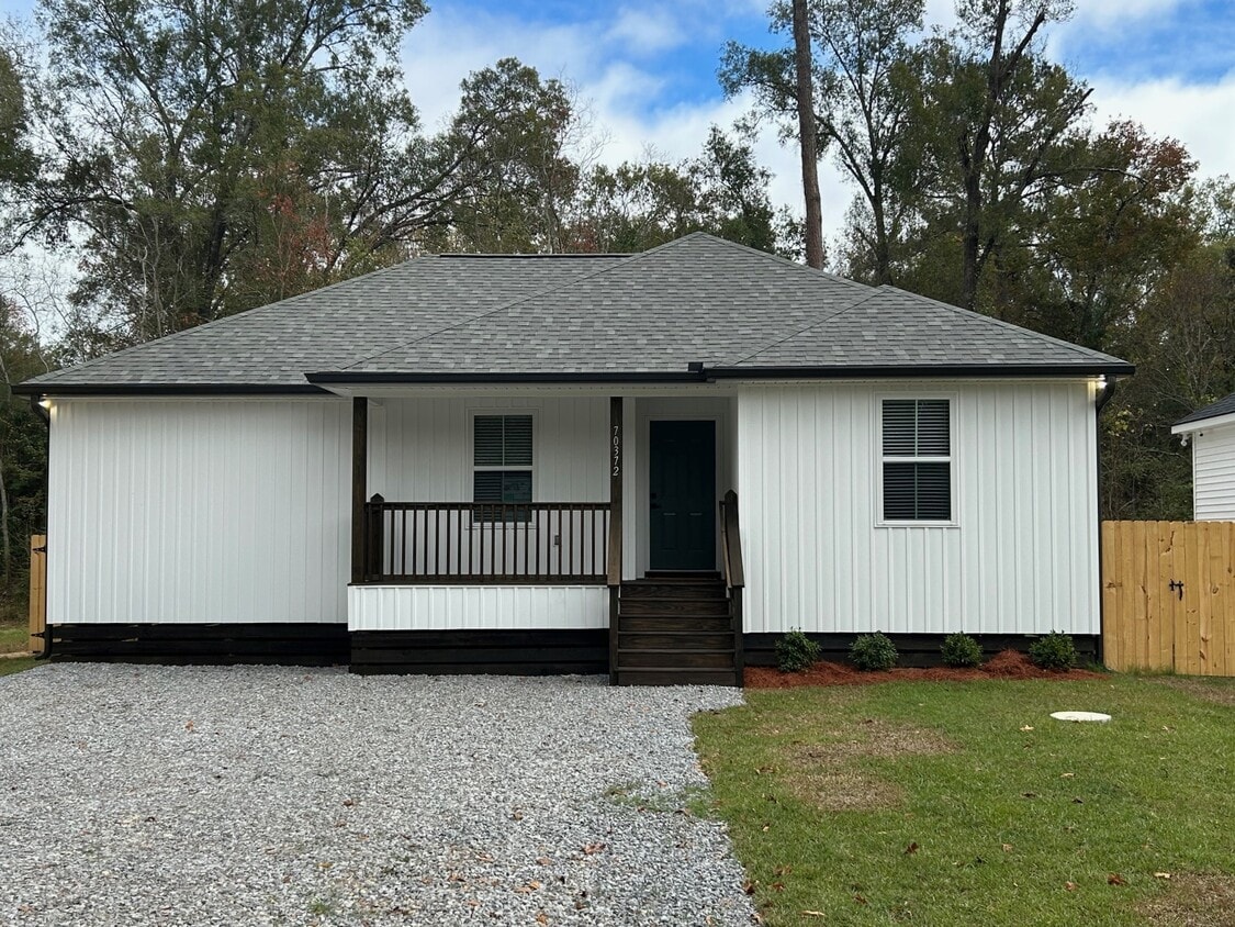 Primary Photo - 70372 C St